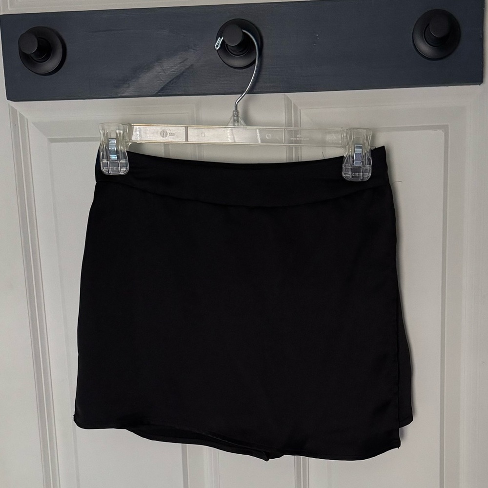 Sincerely Jules Classic Black Skort